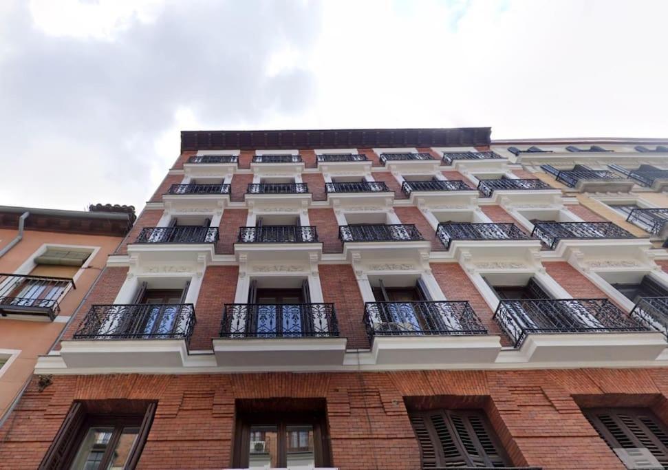 Moderno Apartamento En Pleno Centro Madrid Dış mekan fotoğraf