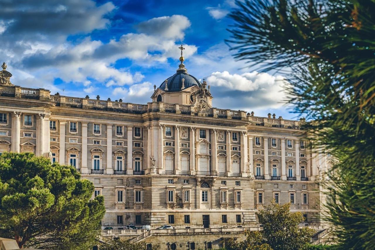 Moderno Apartamento En Pleno Centro Madrid Dış mekan fotoğraf